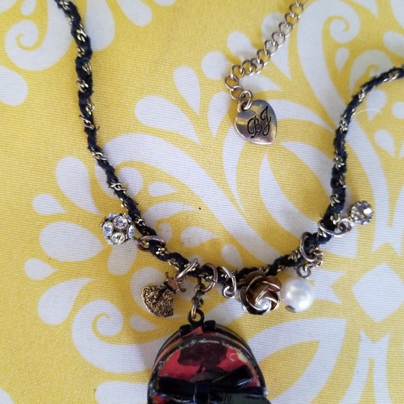 👒Betsey SUN HAT BOX Vintage Floral MIAMI CHIC Charm Necklace - GPC - Picture 8 of 14